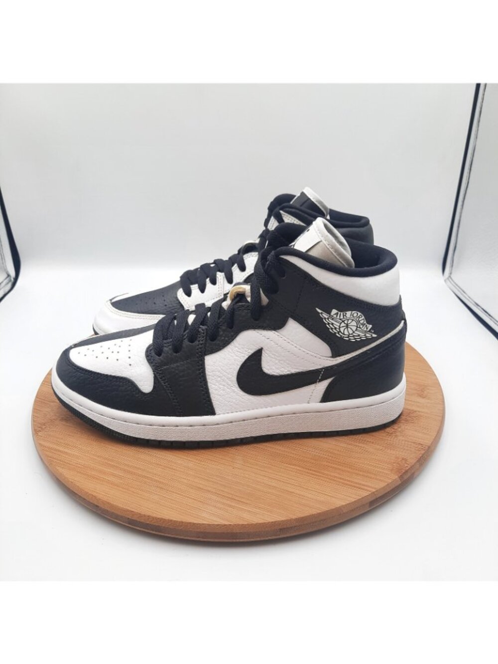 Nike Air Jordan 1 Mid SE Split Homage Womens Size 9 Shoes Black White Sneakers - Picture 3 of 10